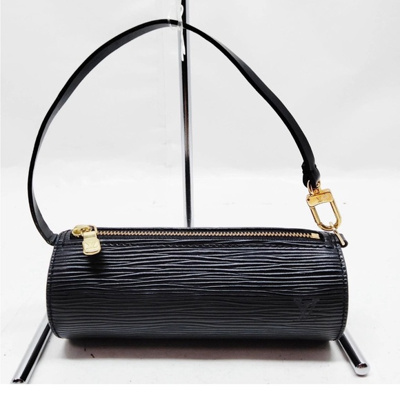 Louis Vuitton Black Textured Shoulder Bag - Picture 1 of 8
